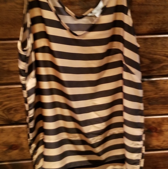 Beautiful stylish tank top - Picture 1 of 2